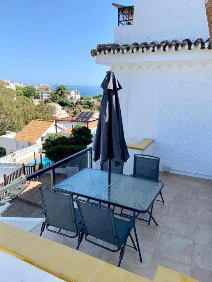 Apartamento 2 En Chalet Con Vista Abierta Al Mar Malaga Bagian luar foto