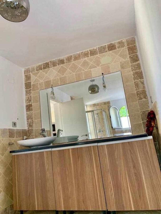 Apartamento 2 En Chalet Con Vista Abierta Al Mar Malaga Bagian luar foto