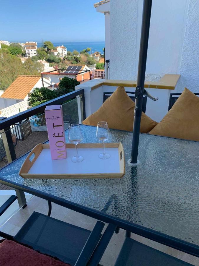 Apartamento 2 En Chalet Con Vista Abierta Al Mar Malaga Bagian luar foto